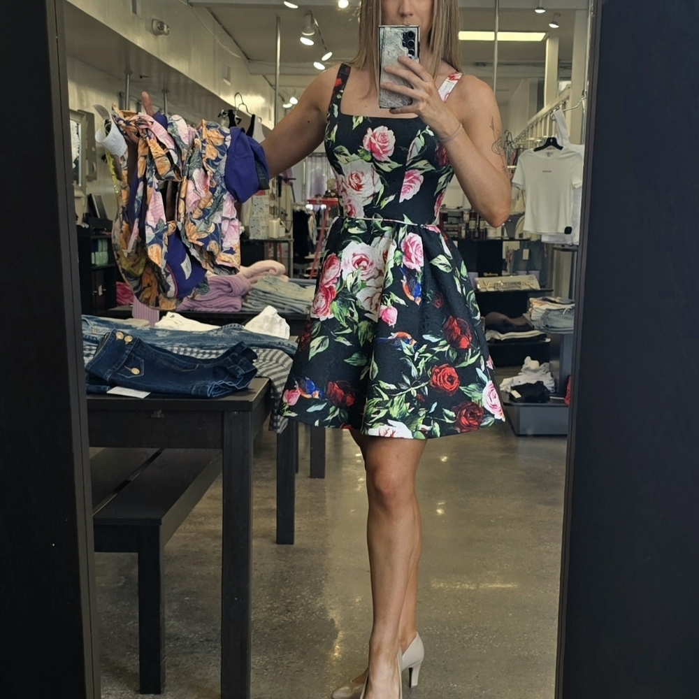 Sherri Hill Black Floral Mini Dress - Picture 2 of 2
